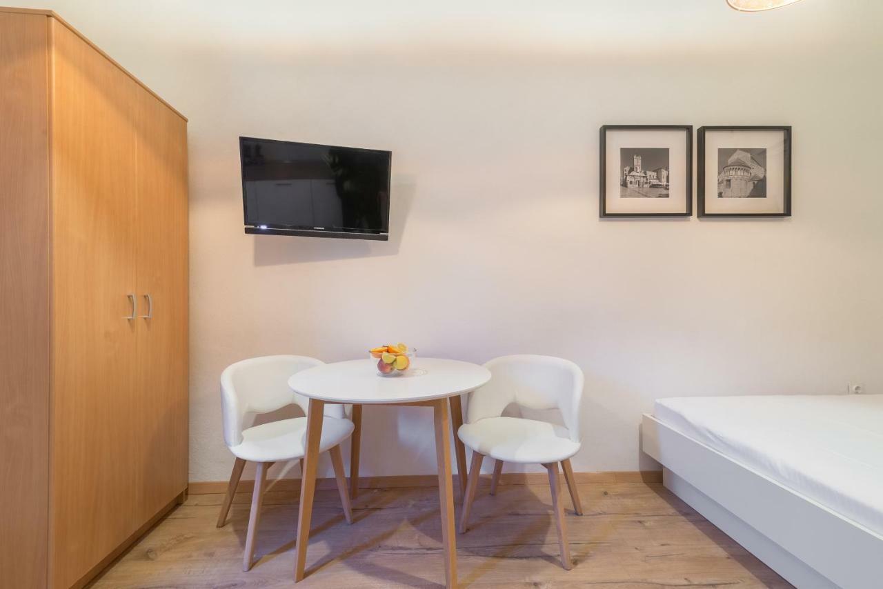 Studios & Apartments Porto Zadar Ngoại thất bức ảnh