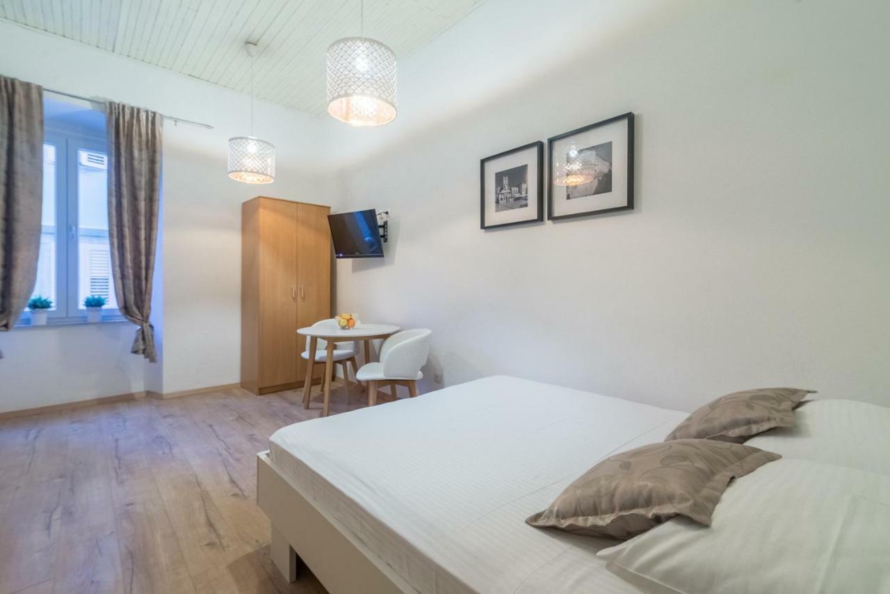 Studios & Apartments Porto Zadar Ngoại thất bức ảnh